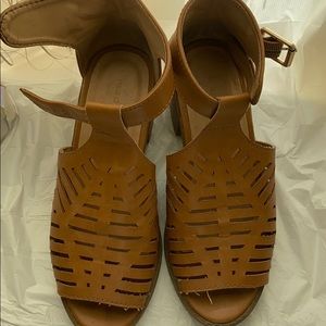 Madden girl heeled sandals